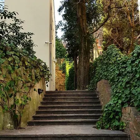 Gotti Charming Oda ve Kahvaltı