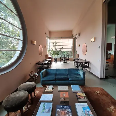 Oda ve Kahvaltı Gotti Charming