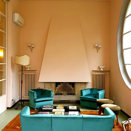 Oda ve Kahvaltı Gotti Charming 4*